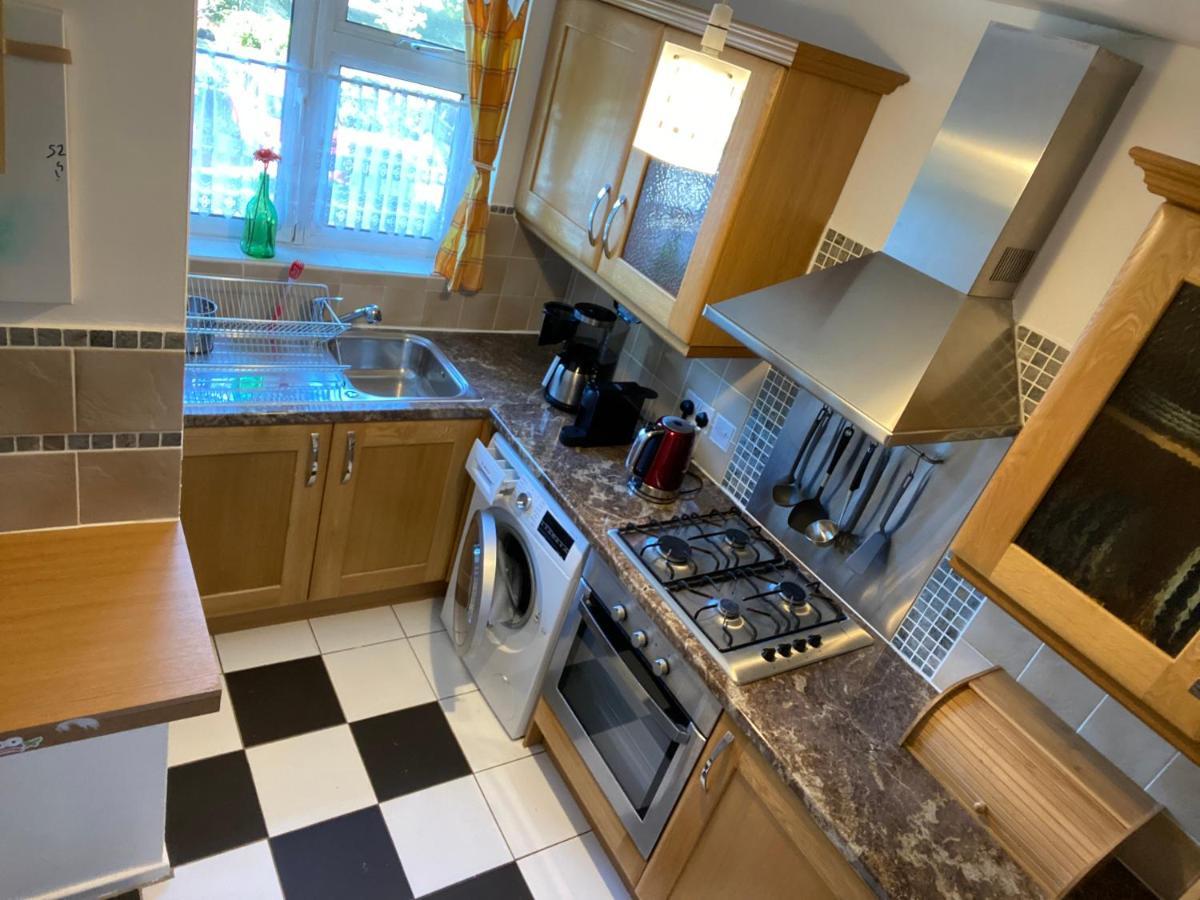 Beautiful 2 Bedroom & Balcony Flat In Central London Luaran gambar